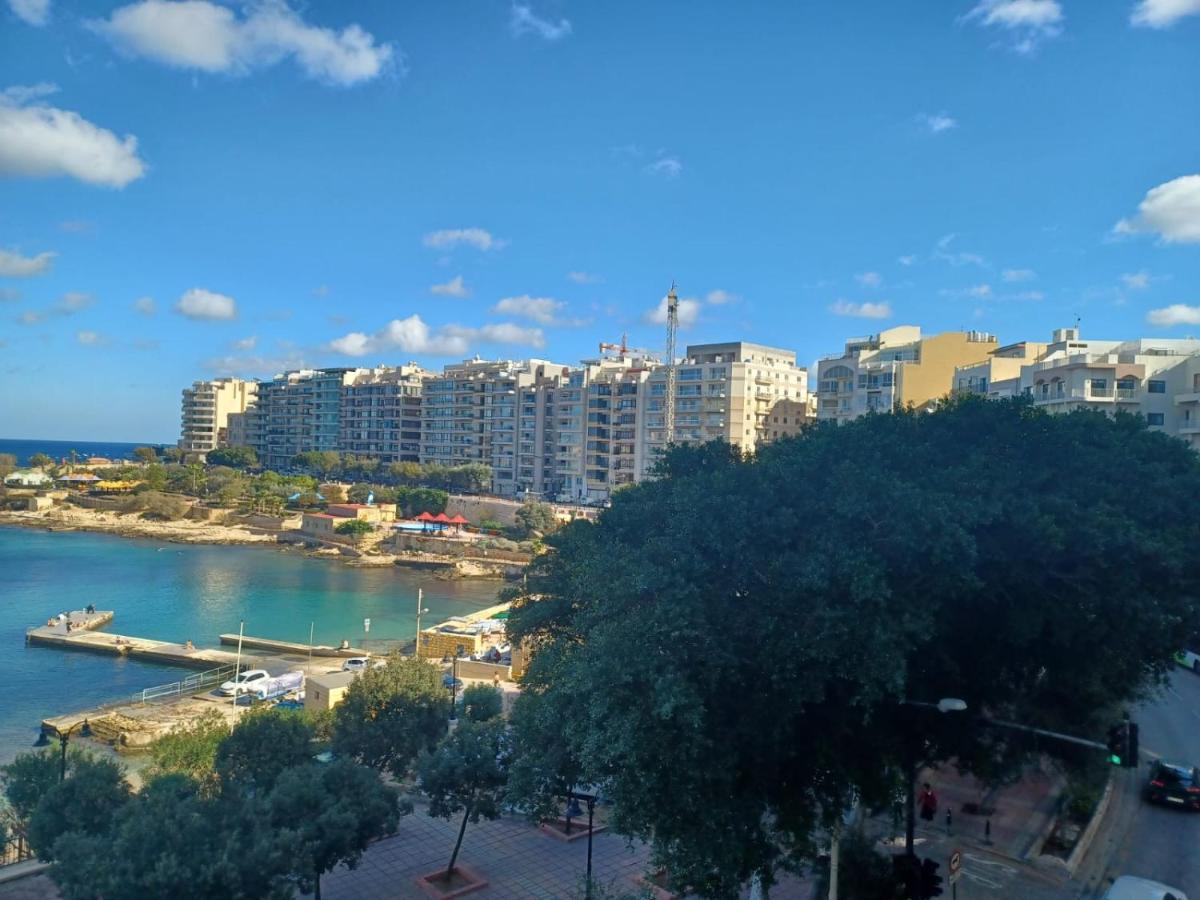 Beautiful Sliema Seaview Apt Exterior foto